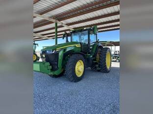 2023 John Deere 8R 250