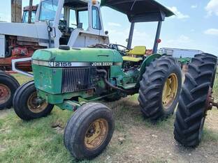 John Deere 2155