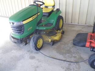 John Deere X530