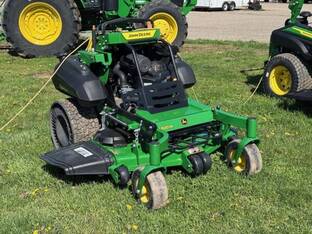 2024 John Deere Q820M