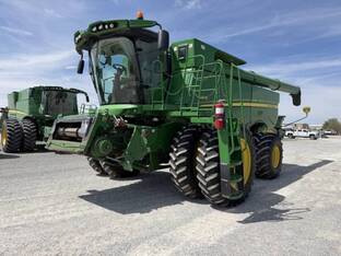 2015 John Deere S670