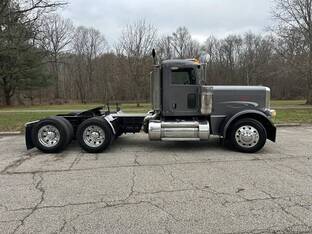 2013 Peterbilt 389
