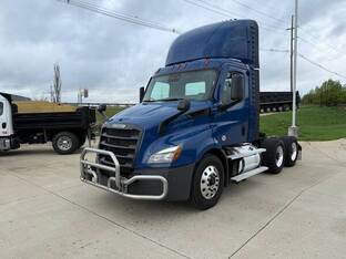 2021 Freightliner CASCADIA 116