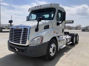 2019 Freightliner CASCADIA 113