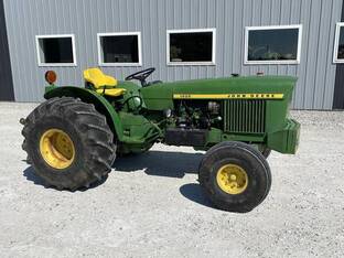 John Deere 1020