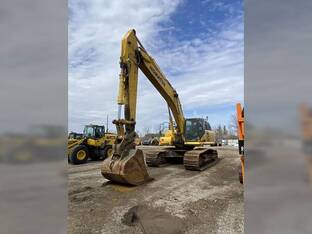 2020 Komatsu PC490 LCi-11