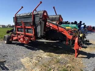 2014 Kuhn MERGE MAXX 900