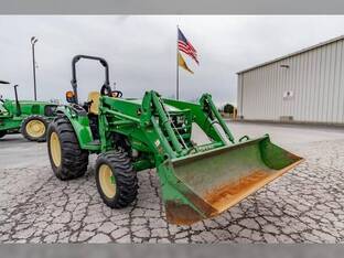 2015 John Deere 4052R