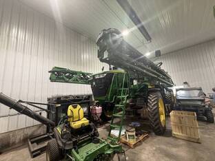 2017 John Deere R4038