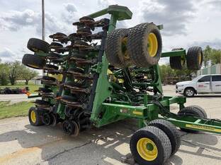 2017 John Deere 1990CCS