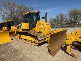 2023 Komatsu D61PX-24