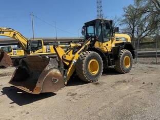 2019 Komatsu WA270-8