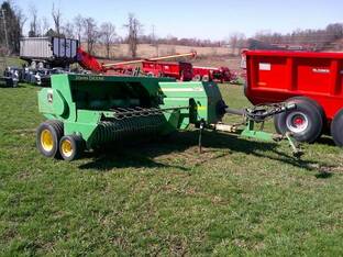 John Deere 348