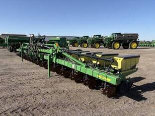 2013 John Deere 1720
