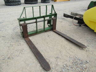 Frontier Quick Attach Pallet Forks
