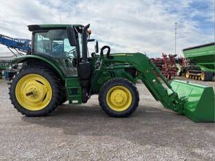 2017 John Deere 6130R