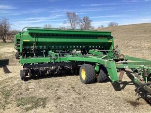 2006 John Deere 1590