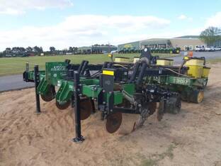 1994 John Deere 7300