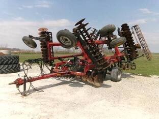 Case IH TRUE TANDEM 330 TURBO