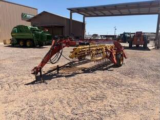 2014 New Holland 216