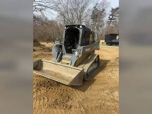2023 John Deere 325G