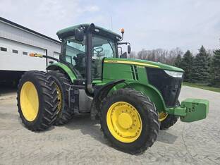 2012 John Deere 7200R
