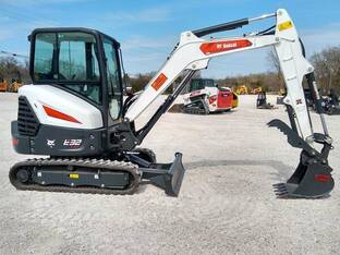 2023 Bobcat E32i