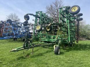 2003 John Deere 2200