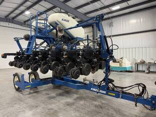 2019 Kinze 3500