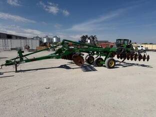2011 John Deere 512