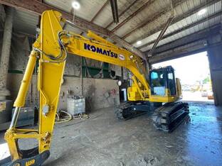 2023 Komatsu PC238US LC-11