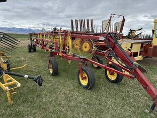 2011 New Holland 154