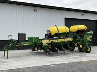2013 John Deere 1770NT