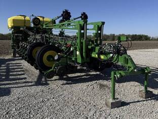 2025 John Deere 1775NT