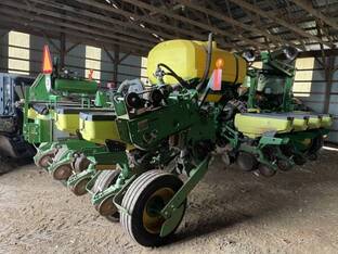 2023 John Deere 1775NT