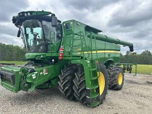 2023 John Deere S790