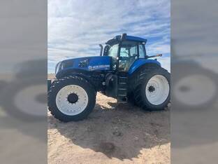 2012 New Holland T8.390