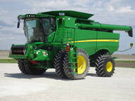 2024 John Deere S760