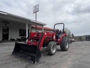 2022 Mahindra 1626 HST