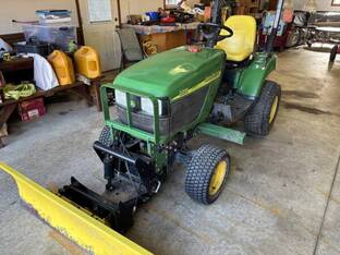 2004 John Deere 2210