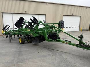 2022 John Deere 2730