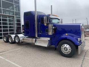 2026 Kenworth W900L