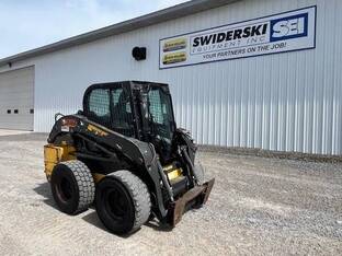 2022 New Holland L318