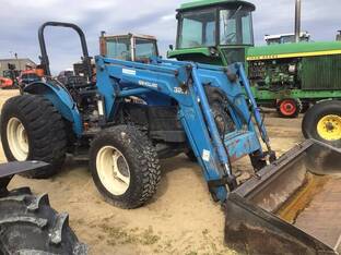 New Holland TN75