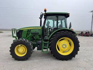 2023 John Deere 6120E