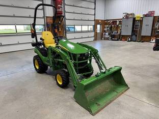 2023 John Deere 1025R