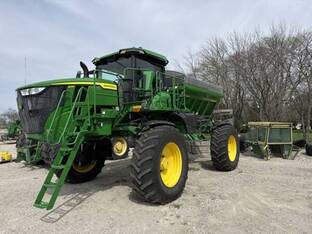 2023 John Deere 400R