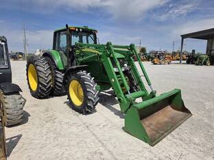 2006 John Deere 7520