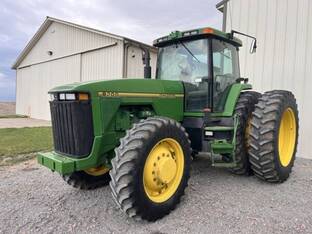 1995 John Deere 8200