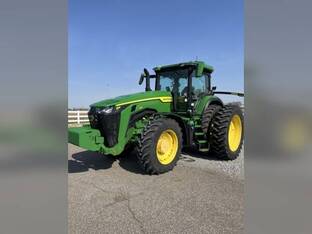 2024 John Deere 8R 250